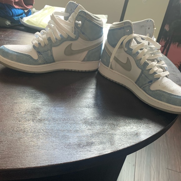 Jordan 1 High Hyper Royal - Picture 3 of 4